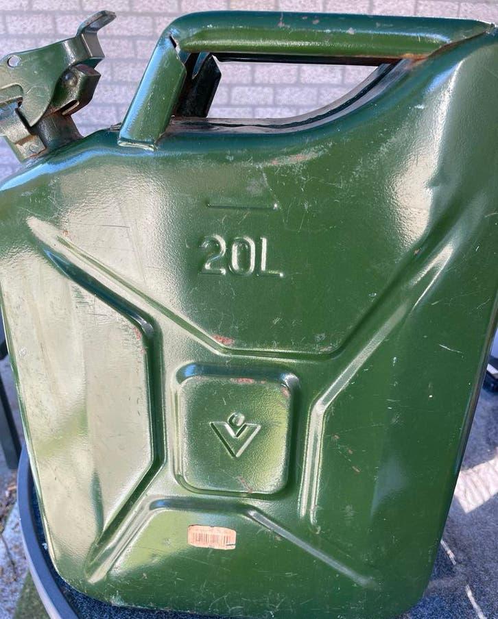 Groene 20 liter jerrycan., Ophalen