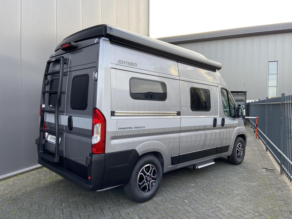 Hymer Ayers Rock Slaapdak automaat navigatie luifel voordeel, Automaat, Buscamper of Camperbus, Ringverwarming, Fiat