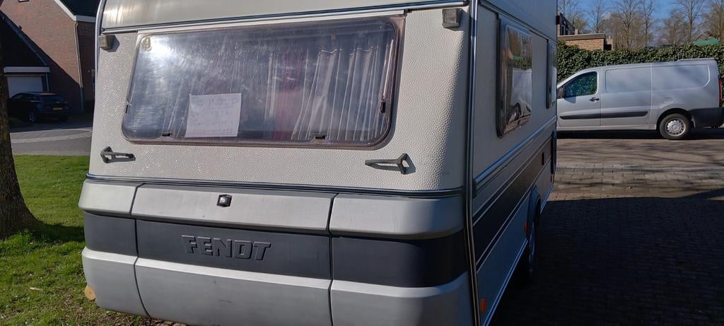 Fendt Diamant 410 caravan, bwj 1993, Caravans en Kamperen, Caravans, Dwarsbed, Tot en met 2, 750 - 1000 kg, Particulier