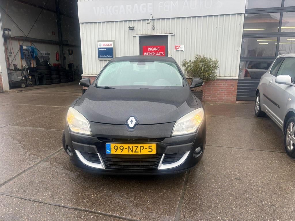 Renault Mégane 1.6 Celsium Distributie vorig jaar vervangen, Euro 5, Gebruikt, 4 cilinders, Zwart
