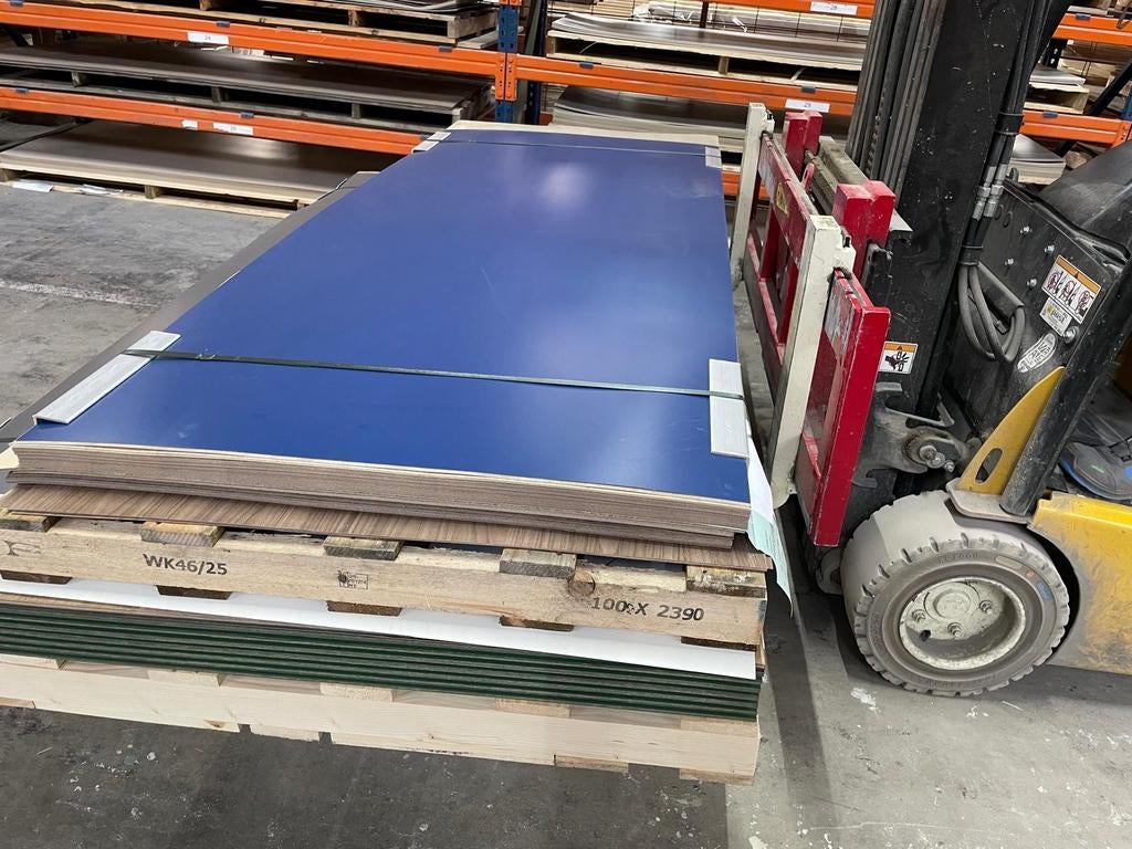 Partij HPL platen te koop circa 240 stuks of los €10,-m2, Ophalen of Verzenden, Nieuw, HPL, Minder dan 20 mm