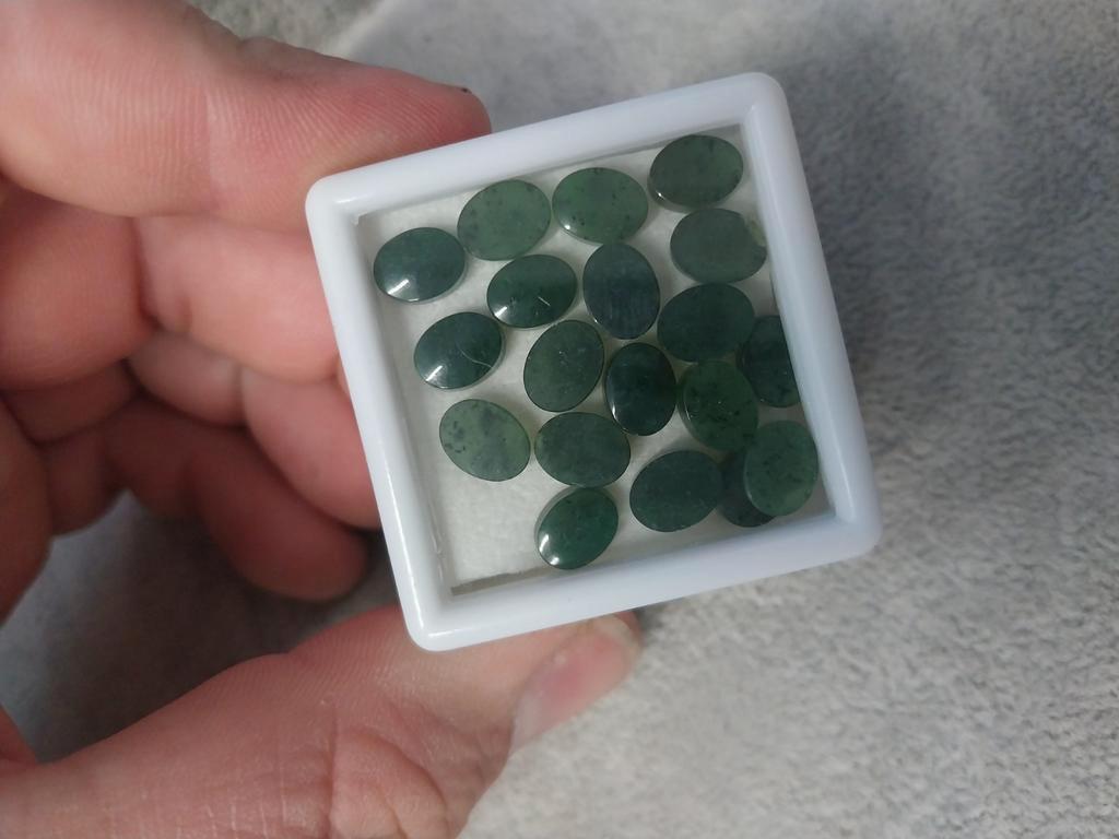 Lot met ovaal geslepen jade cabochons goudsmid, Ophalen of Verzenden, Zo goed als nieuw