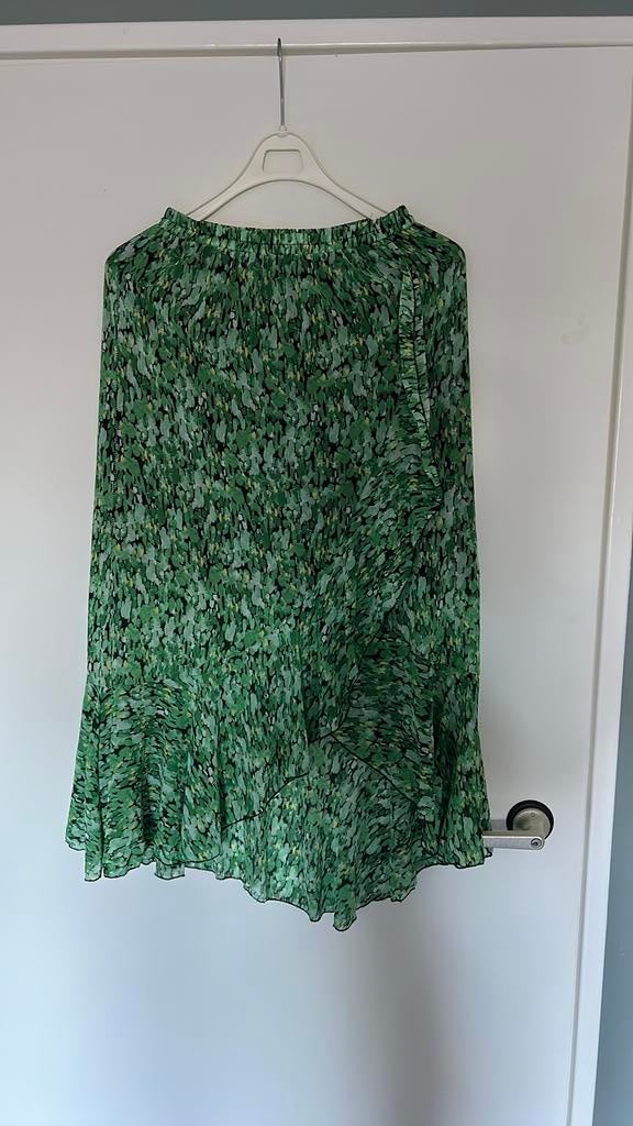 Groene wikkelrok met print, Nieuw! Maat S, Ophalen of Verzenden, Zo goed als nieuw, Maat 36 (S), Onder de knie