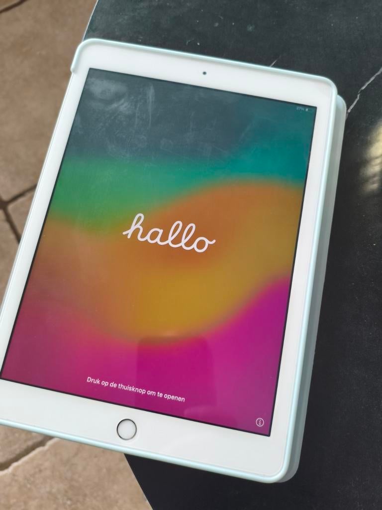 Apple iPad 6e generatie 32GB Wit - Krasvrij met hoesje, Computers en Software, Apple iPads, 10 inch, 32 GB, Apple iPad, Wit