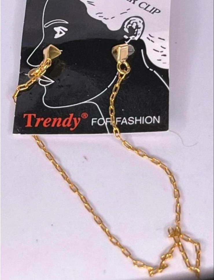 Goudkleurige Oorbel & Neuspiercing Set - Trendy Fashion, Sieraden, Tassen en Uiterlijk, Piercings, Nieuw, Neuspiercing, Overige materialen