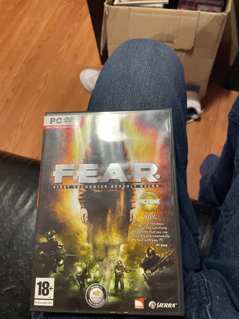 F.E.A.R. First Encounter Assault Recon PC DVD-ROM, Online, Gebruikt, Vanaf 18 jaar, Shooter