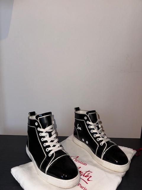 Christian Louboutin Fun Louis woman flat patent 37, Verzenden, Zo goed als nieuw, Sneakers of Gympen