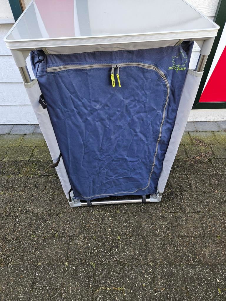 Bo Camp camping kastje, Caravans en Kamperen, Kampeermeubelen, Ophalen of Verzenden
