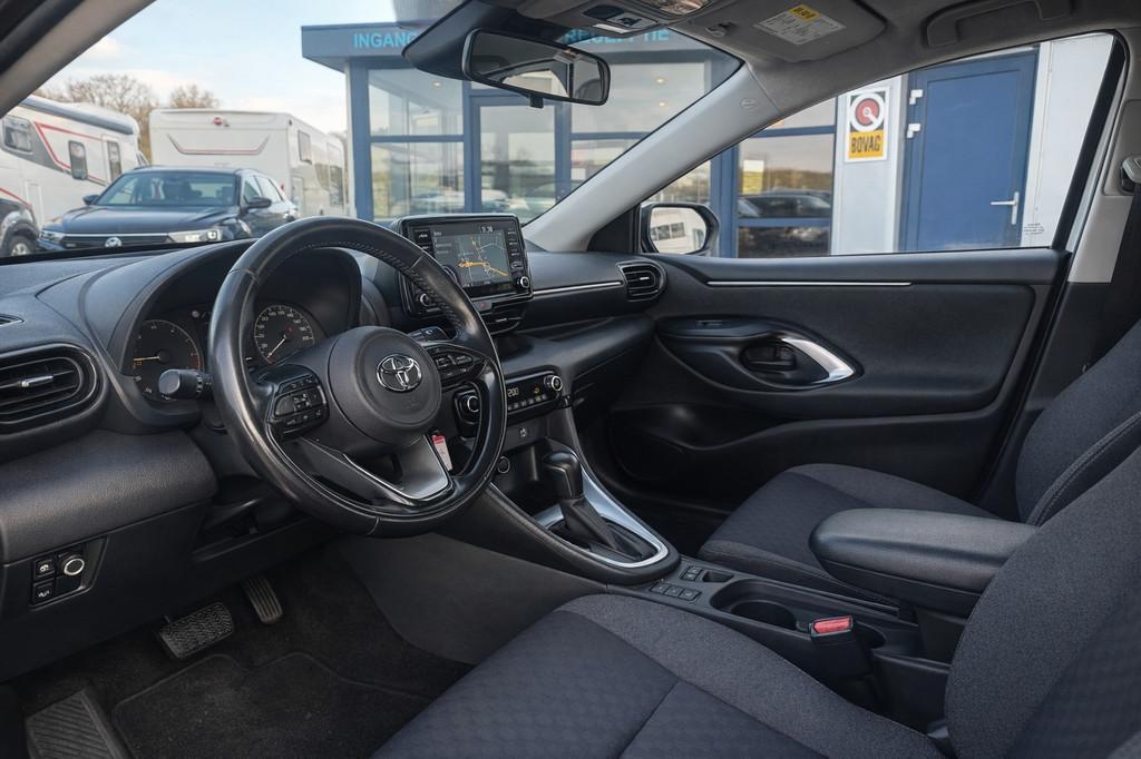 Toyota Yaris 1.5 Hybrid Comfort Black & White, 450 kg, Gebruikt, Euro 6, Met garantie (alle)