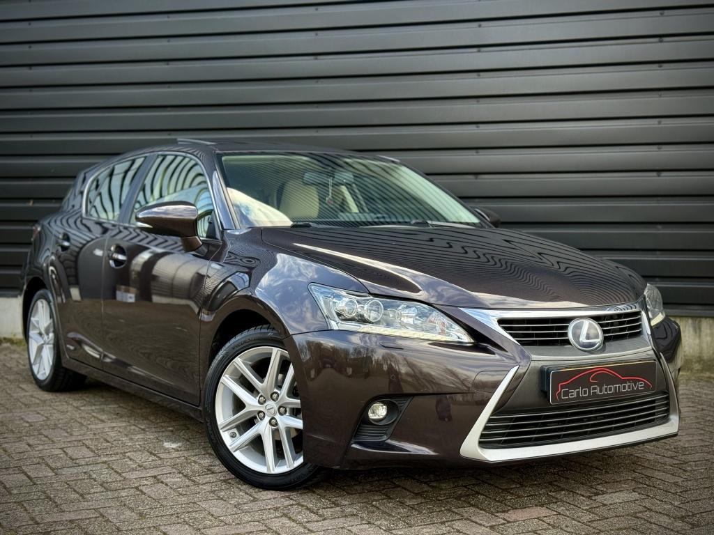 Lexus CT 200h Luxury Line LEER|DAK|MARKLEV|MEMORY|CAMERA VOL, Auto's, Lexus, Gebruikt, Euro 6, 4 cilinders, Bruin
