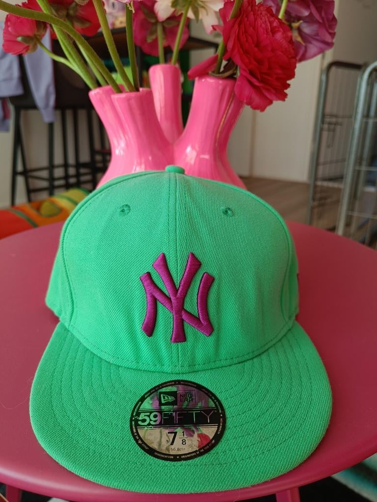 New Era pet 7 1/8, Ophalen of Verzenden, New Era, Gedragen, Pet