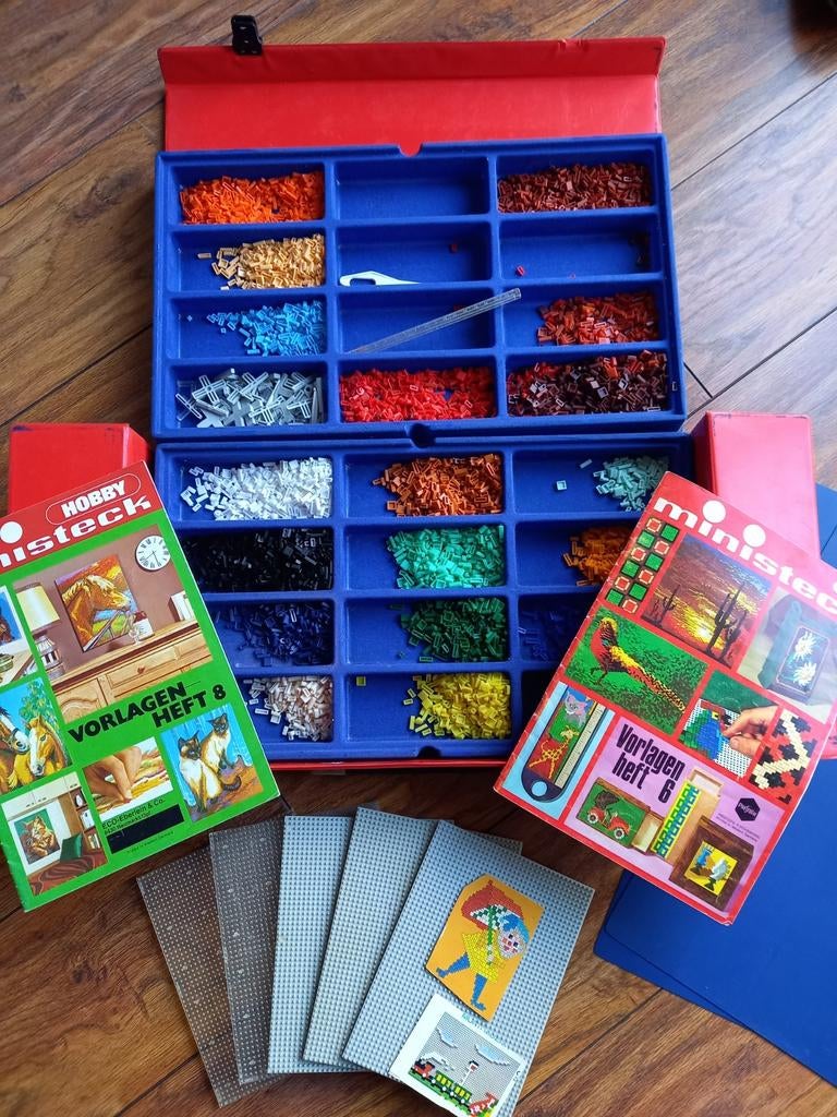 Koffer met ministeck,platen en boekjes, Hobby en Vrije tijd, Ministeck, Ophalen of Verzenden, Gebruikt