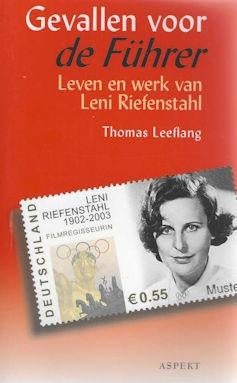 Thomas Leeflang: Gevallen voor de Führer (Leni Riefenstahl), Ophalen of Verzenden, Zo goed als nieuw