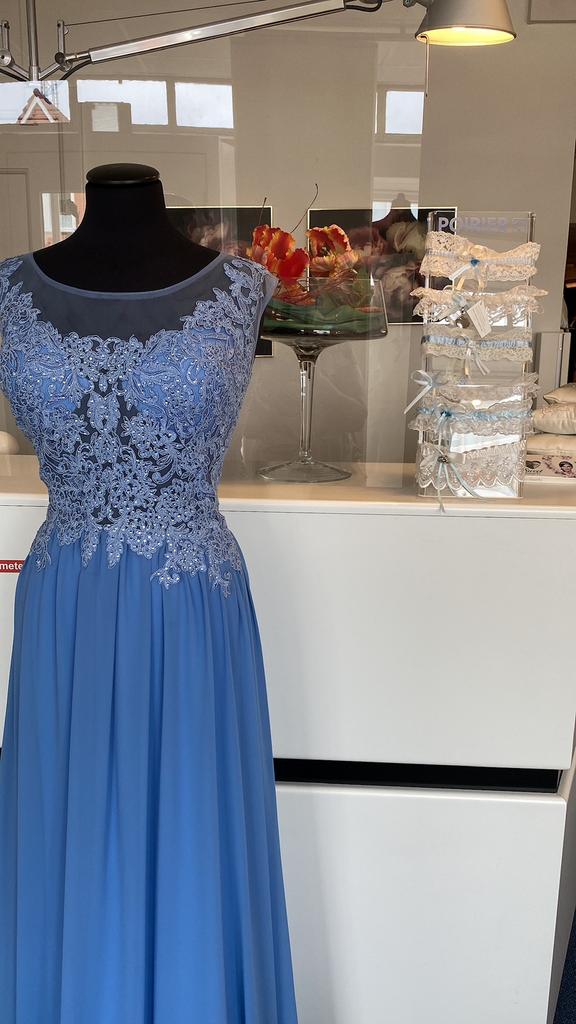 2e huwelijk? Iets oudere bruid? Volop gekleurd! Ook grote ma, Kleding | Dames, Trouwkleding en Trouwaccessoires, Ophalen, Nieuw