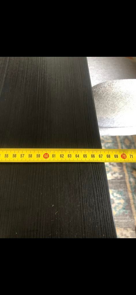 Zwarte eettafel met 4 grijze stoelen met leuning., Ophalen, Overige materialen, 100 tot 150 cm, 50 tot 100 cm