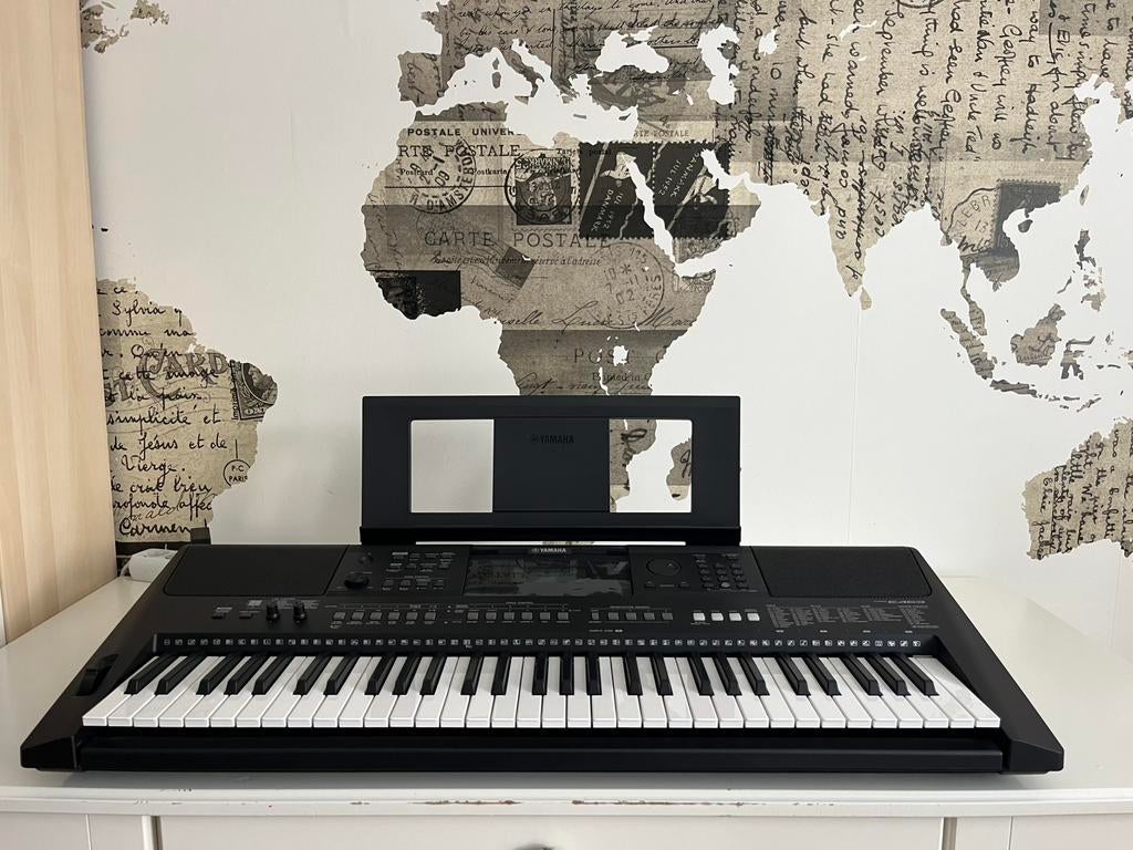 YAMAHA digitaal keyboard psr - E463, Ophalen, Zo goed als nieuw, 61 toetsen, Yamaha