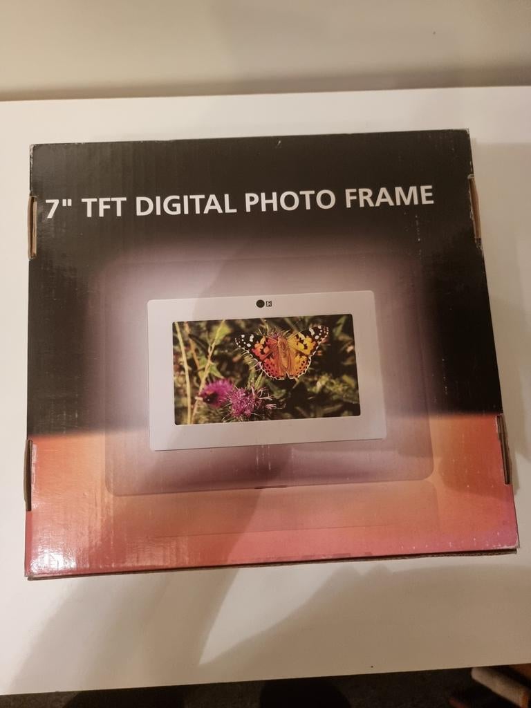 7" TFT Digitale Fotolijst - Nieuw in Doos, Afstandsbediening, Nieuw, Ophalen of Verzenden, Minder dan 1 GB