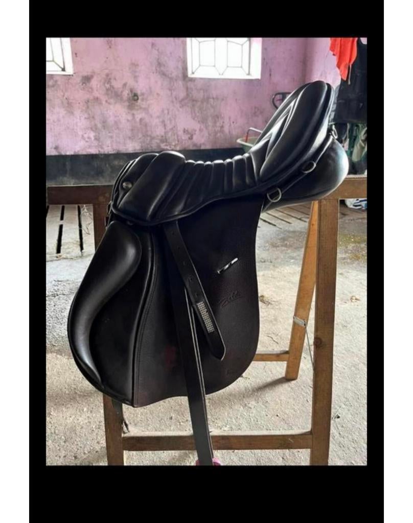 Zaldi Royal Police, 17,5 inch, boommaat 32, bruin, Dieren en Toebehoren, Ophalen of Verzenden, Zo goed als nieuw, Recreatie