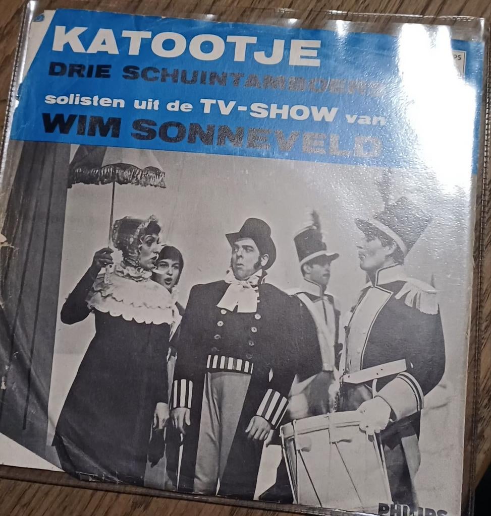 Katootje - Drie Schuimtamboers - Wim Sonneveld 7 inch vinyl, Ophalen of Verzenden
