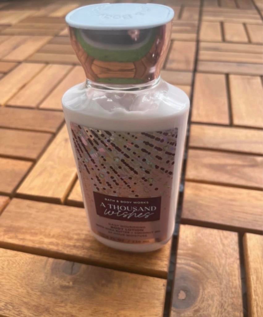 Bath & Body Works A Thousand Wishes Body Lotion 236ml, Ophalen of Verzenden, Nieuw, Bodylotion, Crème of Olie