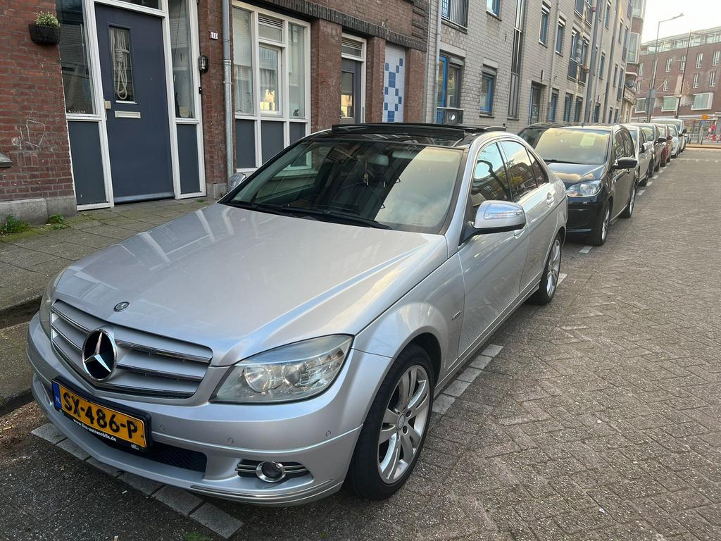 Mercedes-Benz C-Klasse 2.2 CDI C220 Sedan AUT 2007 Grijs, Auto's, Mercedes-Benz, Automaat, 1800 kg, 4 cilinders, 1505 kg