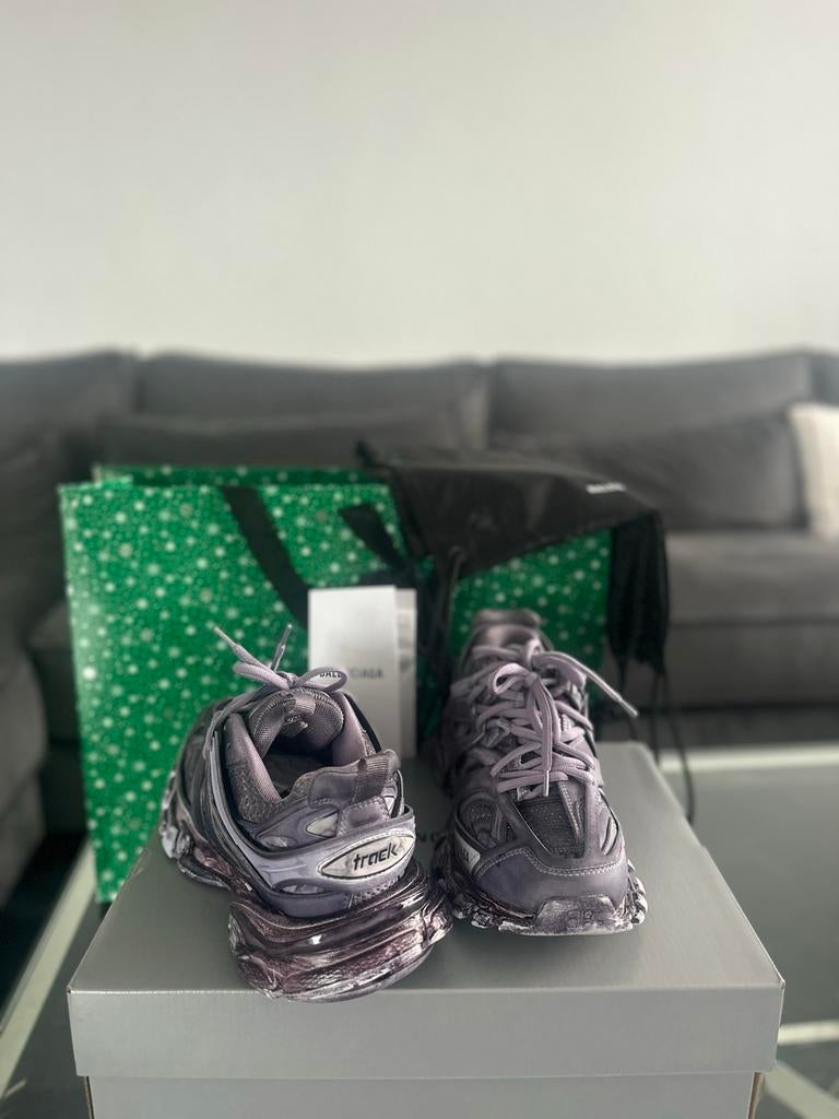 Balenciaga Track sneakers maat 37, Kleding | Dames, Schoenen, Ophalen of Verzenden, Zo goed als nieuw, Grijs, Sneakers of Gympen