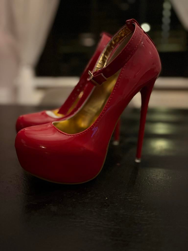 Rode Pumps maat 37, Verzenden, Nieuw, Rood, Schoenen met hoge hakken