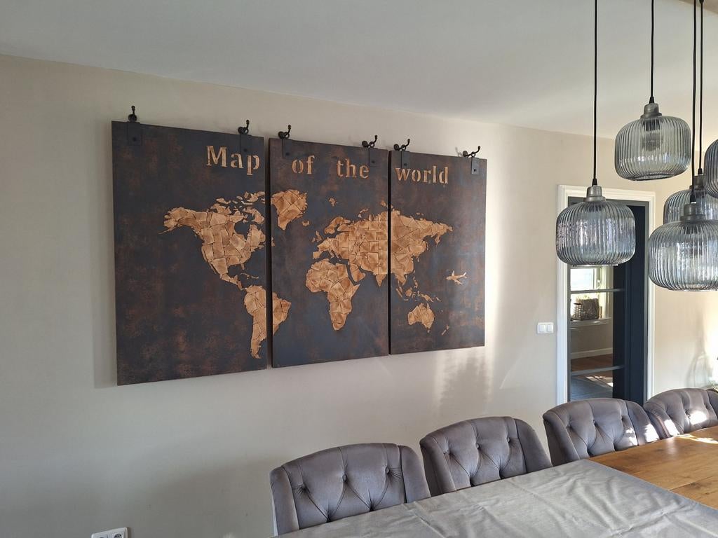 Wandpaneel wereldkaart, Ophalen