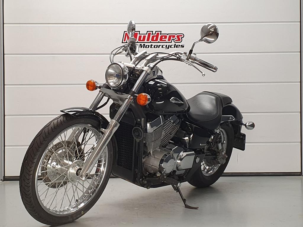 Honda VT 750 C SHADOW HONDA VT 750 SHADOW (bj 2007), Bedrijf, Mc.benelux@honda-eu.com, Doornveld 180 - 184
B-1731  Zellik, BE