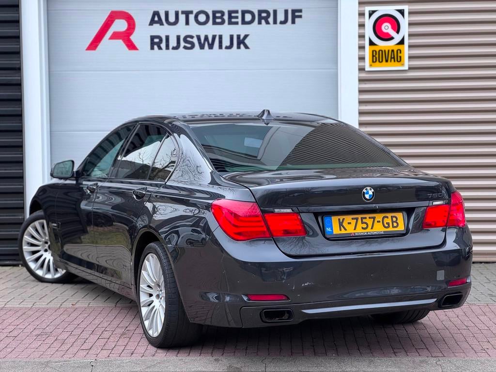 BMW 7-serie 750i Memory/Dak/Camera/Sportuitlaat, Auto's, BMW, Automaat, Euro 5, Achterwielaandrijving, Gebruikt