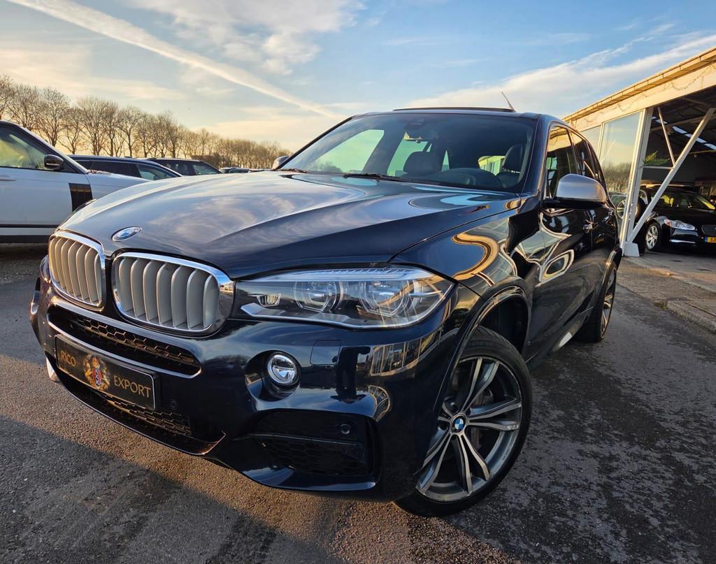 BMW X5 M50D 381PK PANORAMA AUT ORIGINAL M! M50D!, Automaat, 15 km/l, 2993 cc, Blauw