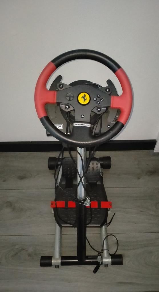 thrustmaster t150 ferrari edition met wheelstand pro, Spelcomputers en Games, Ophalen, Zo goed als nieuw, PlayStation 3