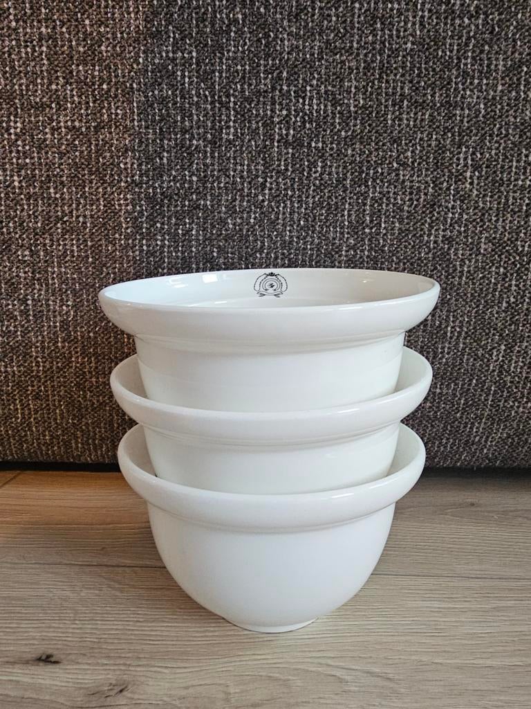 3 Riviera Maison porseleinen kommen  - Nieuw!, Huis en Inrichting, Keuken | Servies, Ophalen, Nieuw, Porselein, Kom(men)