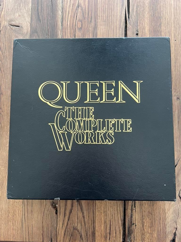 Queen boxset the complete works 1985 zeldzaam, Ophalen of Verzenden, 1980 tot 2000, Zo goed als nieuw, 12 inch