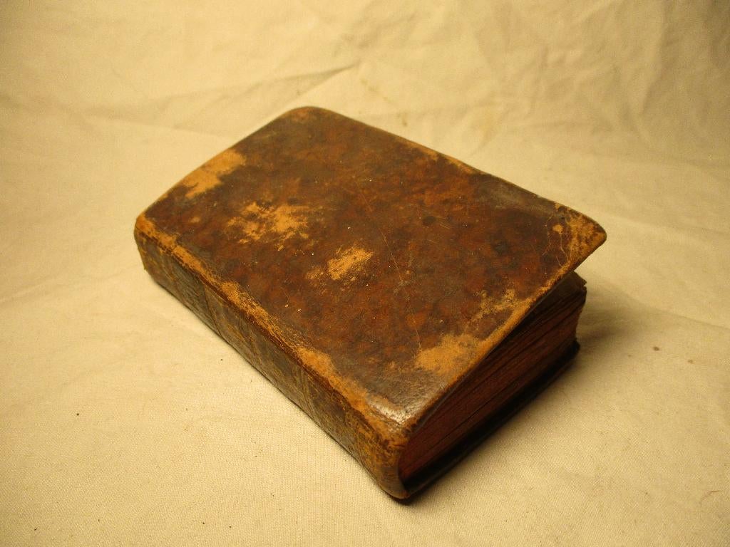 antiek bijbeltje 1780 Frankrijk, Ophalen of Verzenden