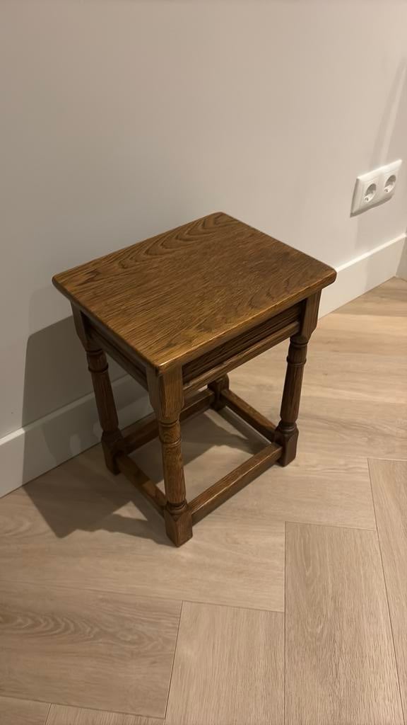 Vintage bijzettafeltje plantentafel, Ophalen of Verzenden, Rond, Minder dan 55 cm, Minder dan 45 cm