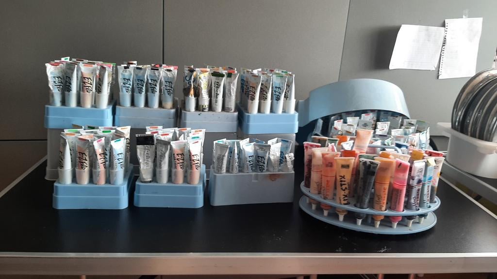 Trichem Textielverf en Verf, Ophalen