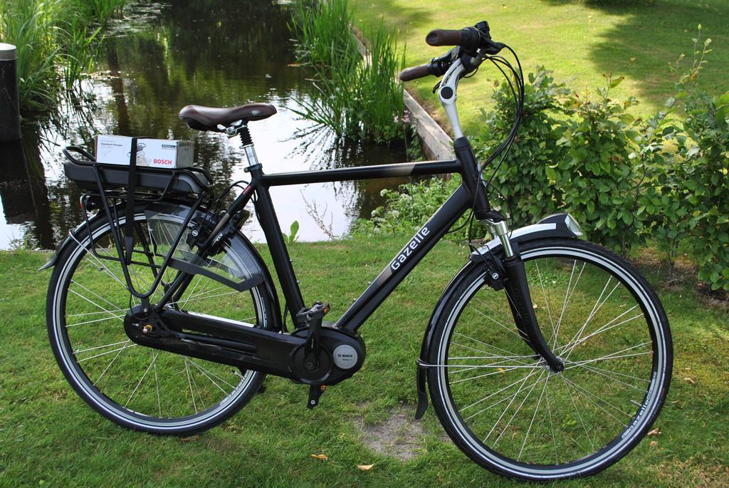 Gazelle Orange C7 Framemaat 57 cm 400 WH accu, Wilhelminaweg 8
6951 bp  Dieren, NL, Gazelle, Info@gazelle.nl, Zo goed als nieuw