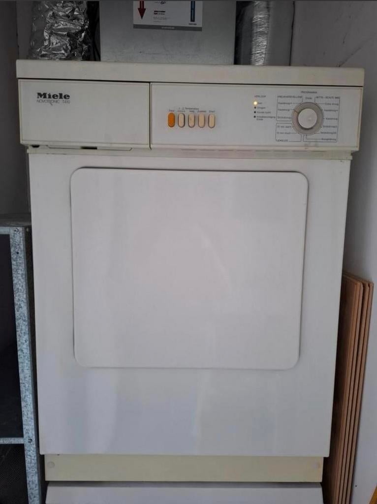 Miele droger - verwarming defect. Gratis ophalen, 4 tot 6 kg, Ophalen, Luchtafvoer, 85 tot 90 cm