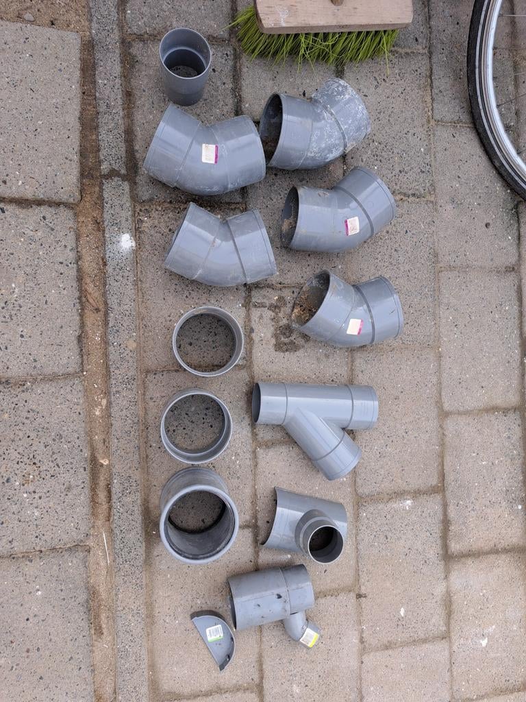 Nieuwe PVC afvoerbuizen en bochten Dyka/Martens 110/80mm, Doe-het-zelf en Verbouw, Buizen en Afvoer, Ophalen of Verzenden