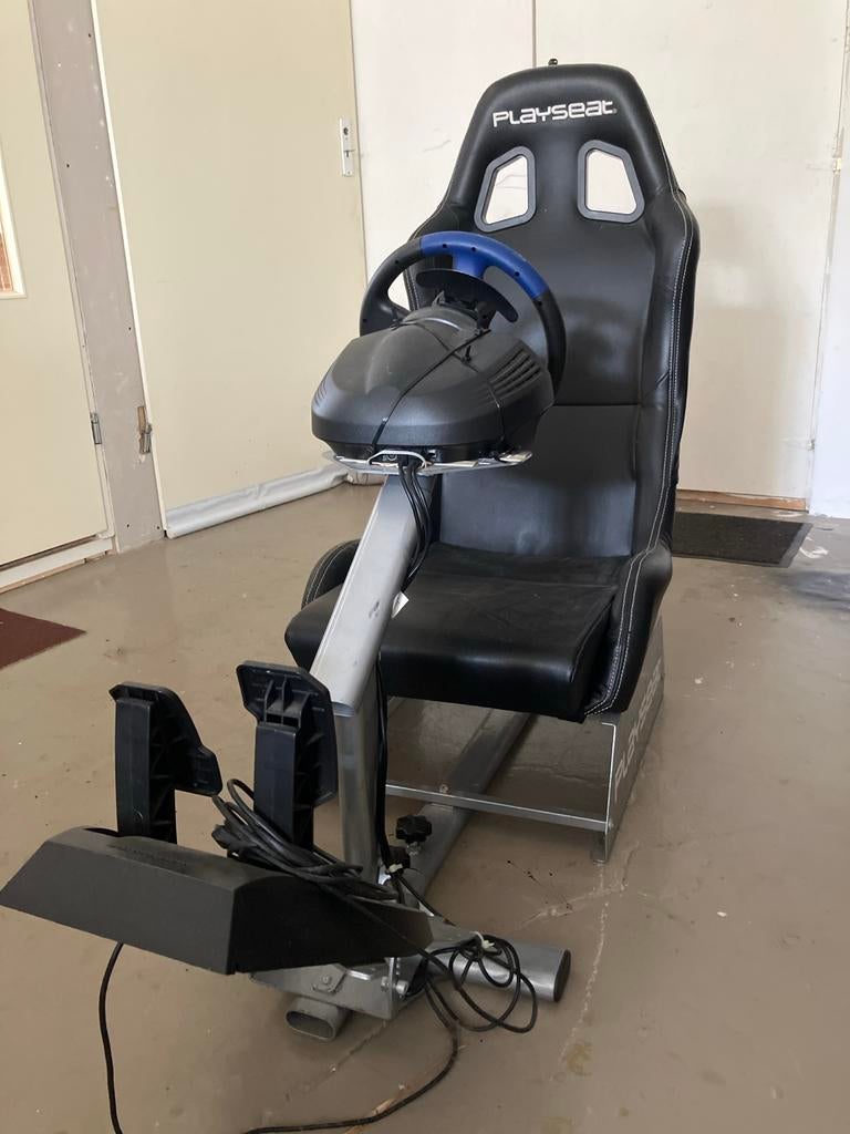 Playseat Evolution met Thrustmaster racestuur T150  ps 3&4, Ophalen, Gebruikt, Playseat of Racestoel, PlayStation 1