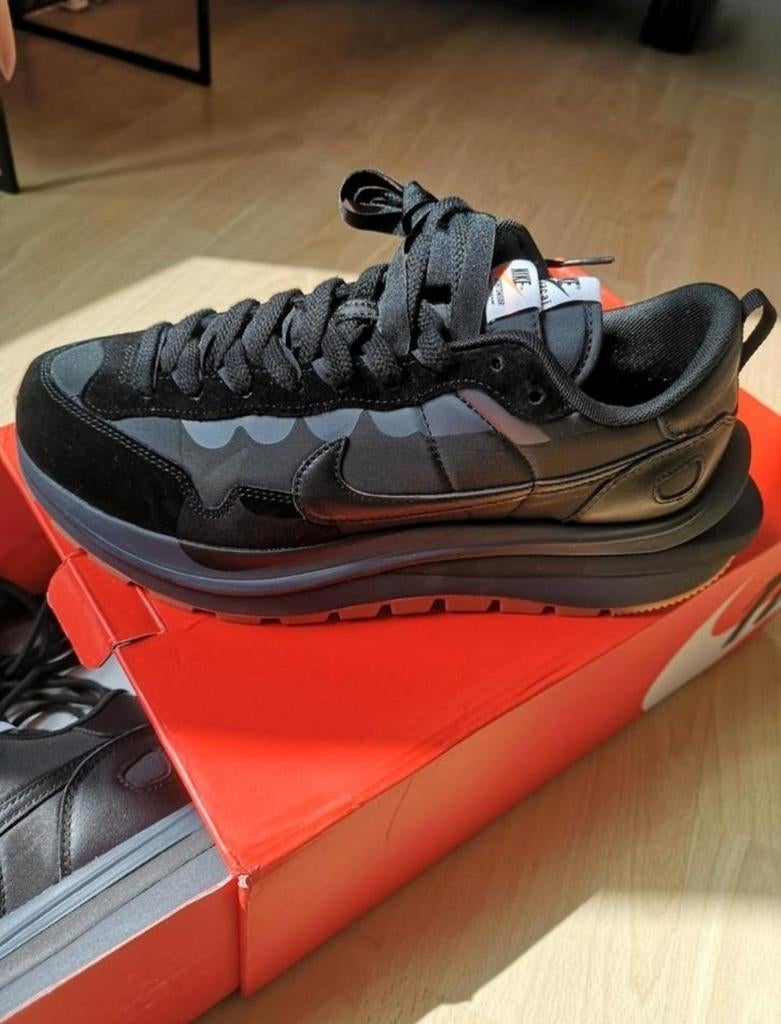 Nike Vapor Waffle sacai black Gum 43, Ophalen of Verzenden, Nieuw, Hardloopschoenen, Nike