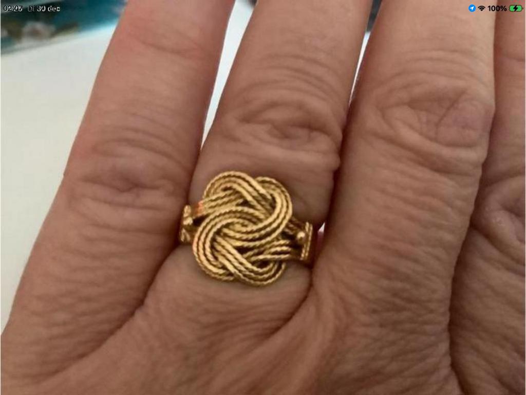 Prachtige vintage handgemaakte ring Mattenklopper 14 k 585, Verzenden, Zo goed als nieuw, 17 tot 18, Dame of Heer