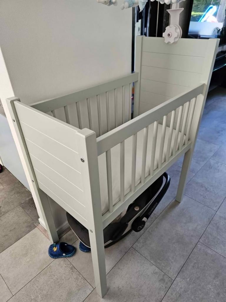 Mooie baby bed wieg bedje babybed, in zeer goede staat., Kinderen en Baby's, Ophalen, Zo goed als nieuw, Wieg