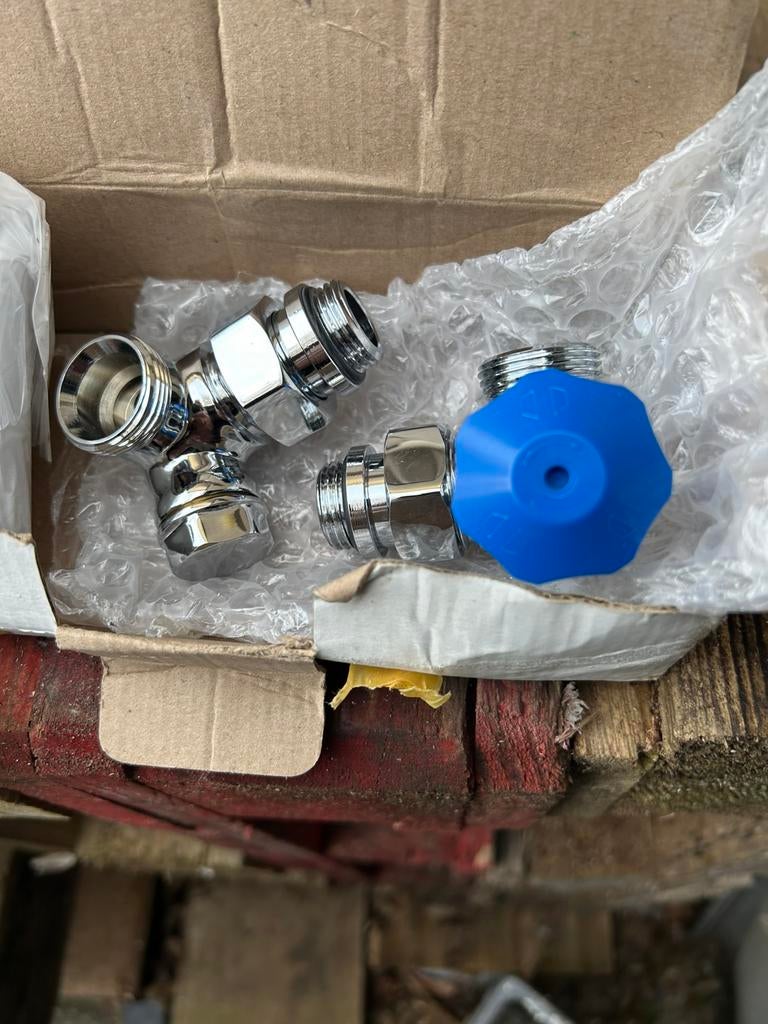 Radiator aansluit garnituur, Doe-het-zelf en Verbouw, Verwarming en Radiatoren, 30 tot 80 cm, Radiator, Minder dan 60 cm, Ophalen of Verzenden