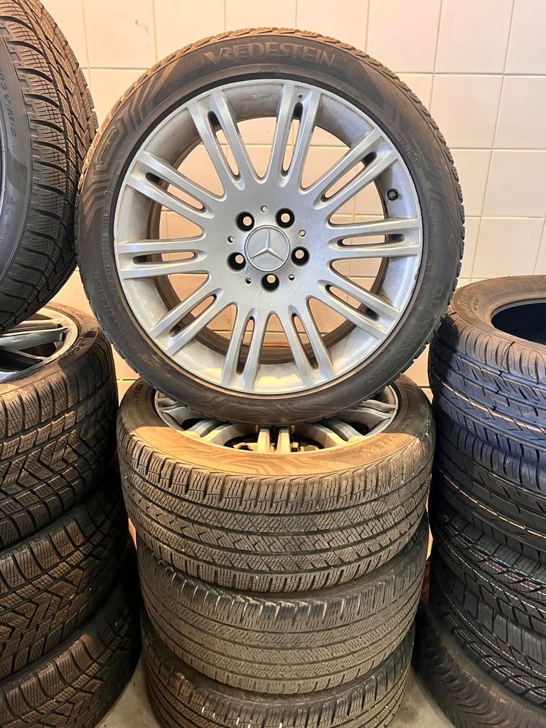 Mercedes 18inch avantgarde wielen 4 seizoen banden, Ophalen, 18 inch, Velg(en), Zomerbanden
