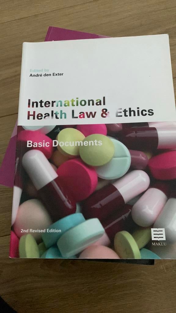 André den Exter - International health law & ethics, Ophalen of Verzenden, Zo goed als nieuw, André den Exter
