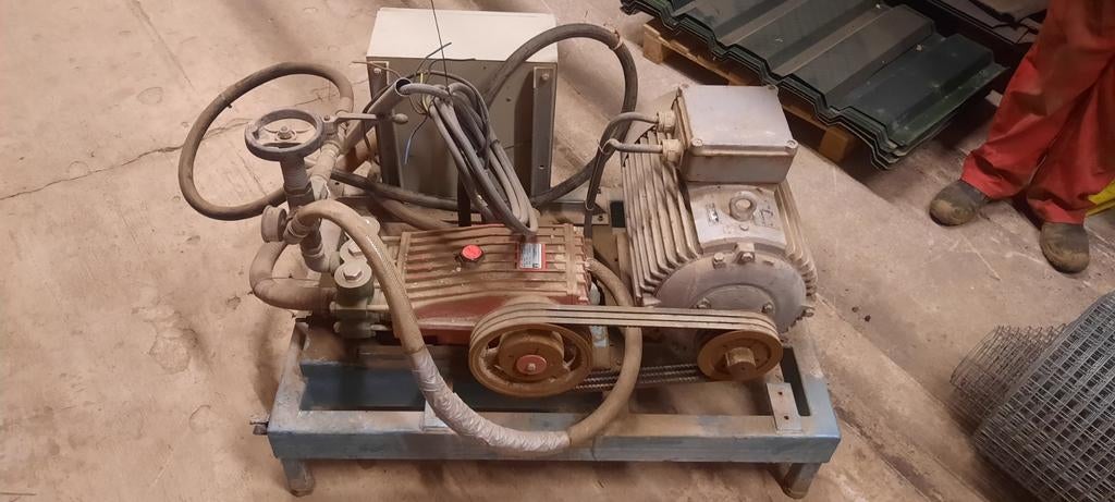 Hogedrukreiniger compleet met 100 mtr slang en buffervat, Ophalen, Gebruikt, Elektrisch