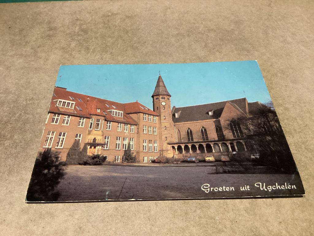 Ugchelen.     Medisch Kinderhuis Ceasarea met Kapel, Verzamelen, Ophalen of Verzenden