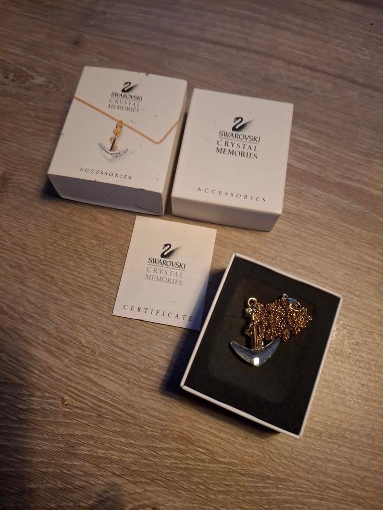 Swarovski kettinke met anker, Verzamelen, Ophalen of Verzenden, Gebruikt, Sieraad of Horloge